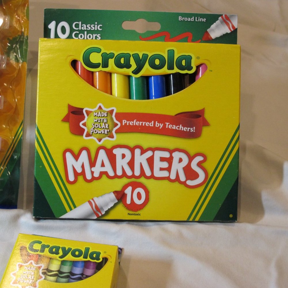 kids crayola arts and crafts bundle NEW - Picture 5 of 5